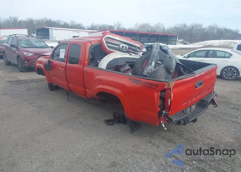 2016 Toyota Tacoma Trd Sport z USA, uszkodzony, nr VIN 5TFSZ5AN3GX044565